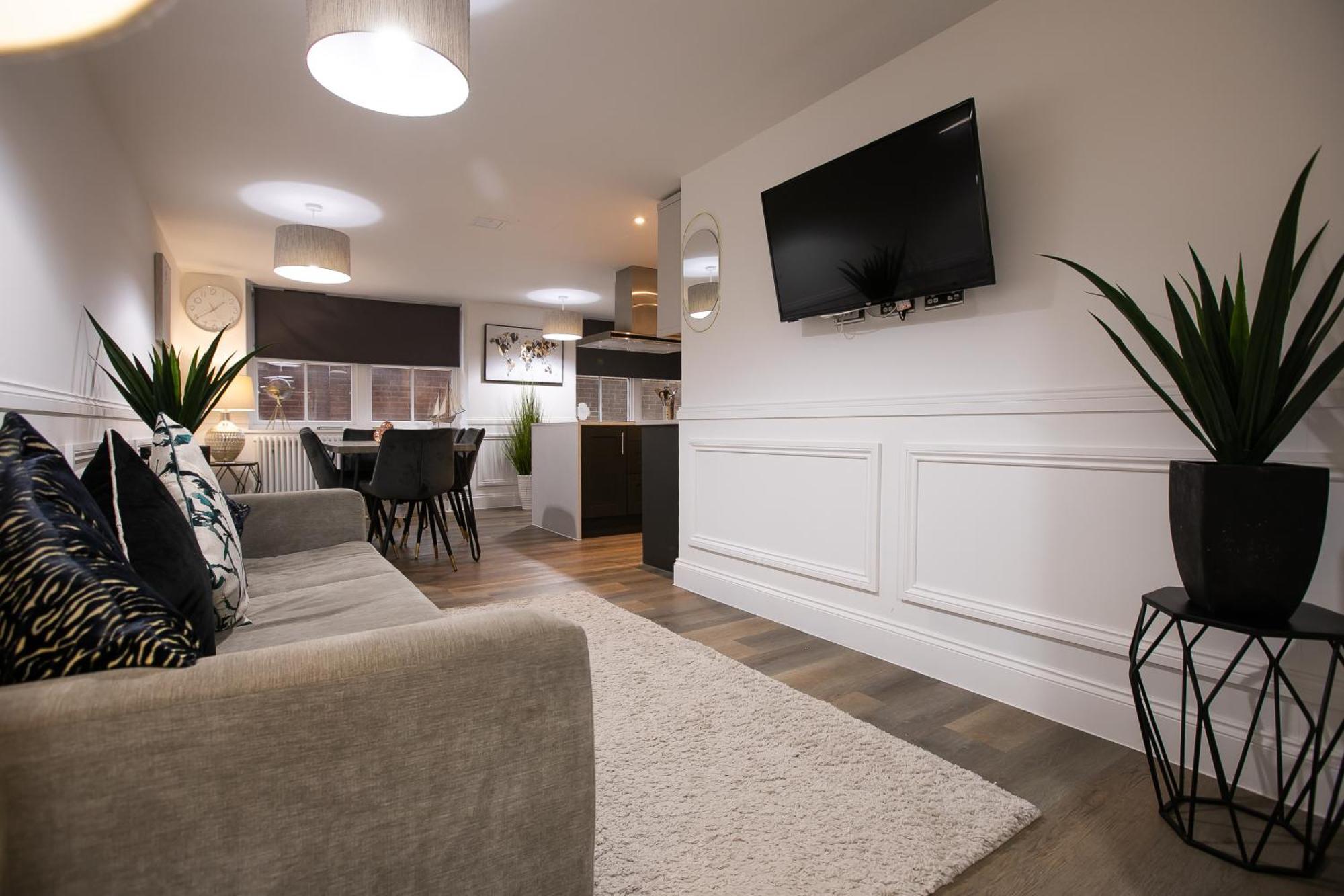 The Burlington Collection Apartment เชอริงแงม ภายนอก รูปภาพ